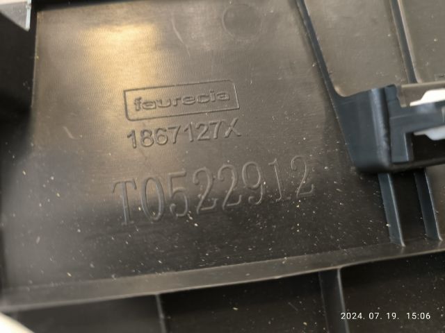 bontott DS DS 7 Jobb Kardánbox Burkolat