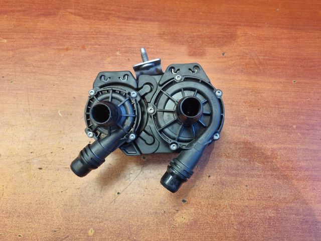 bontott DS DS 7 Kiegészítő Vízszivattyú