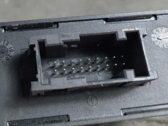 bontott DS DS 7 Komfort Elektronika