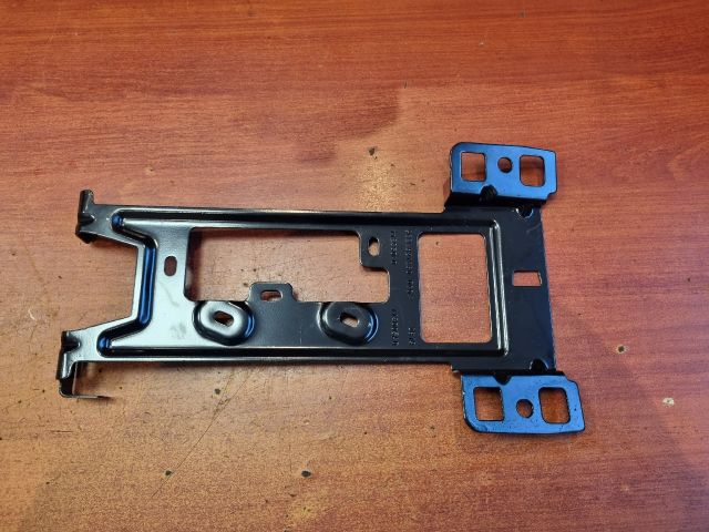 bontott DS DS 7 Padlólemezen Lévő Tartó Konzol