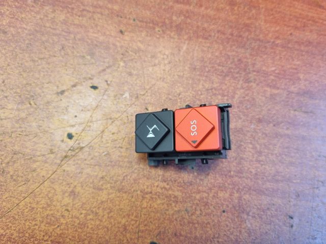 bontott DS DS 7 Pánik Kapcsoló