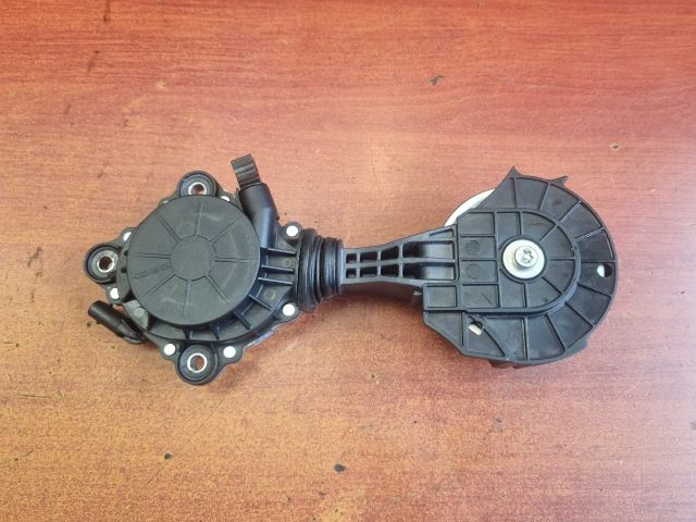 bontott DS DS 7 Szíjfeszítő Görgő