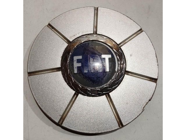 bontott   Felniközép (1 db)