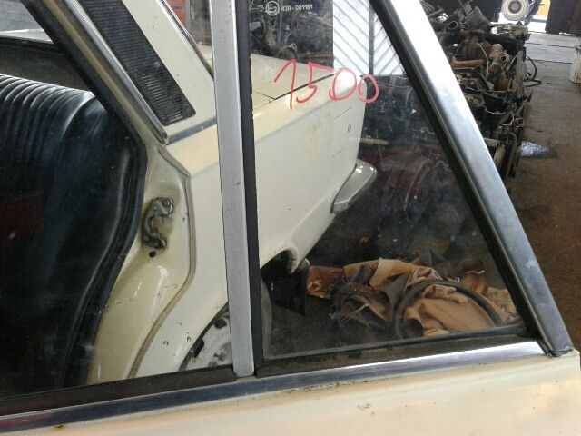 bontott FIAT 125 Bal hátsó Fixüveg (Ajtóban)
