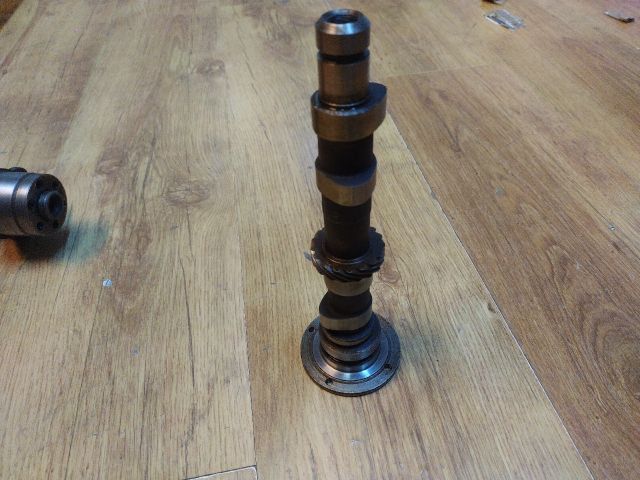 bontott FIAT 126 Vezérműtengely (Magában)