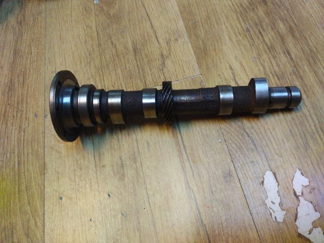 bontott FIAT 126 Vezérműtengely (Magában)