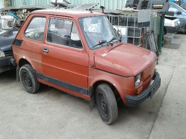 bontott FIAT 126 Bal első Fixüveg (Ajtóban)