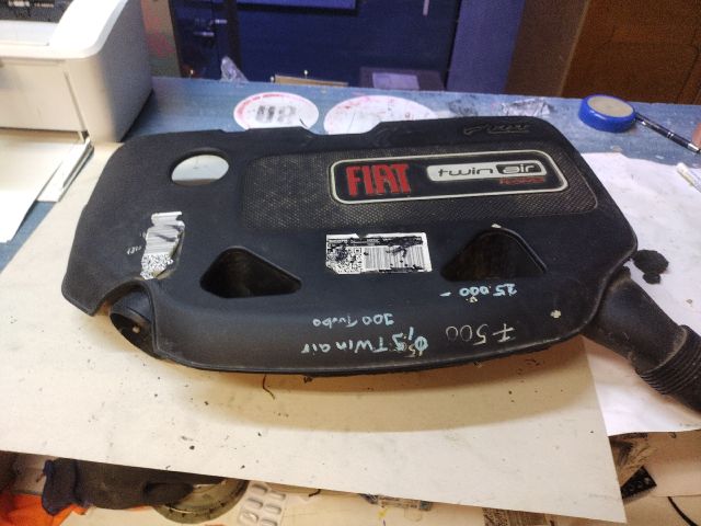 bontott FIAT 500 Felső Motorburkolat