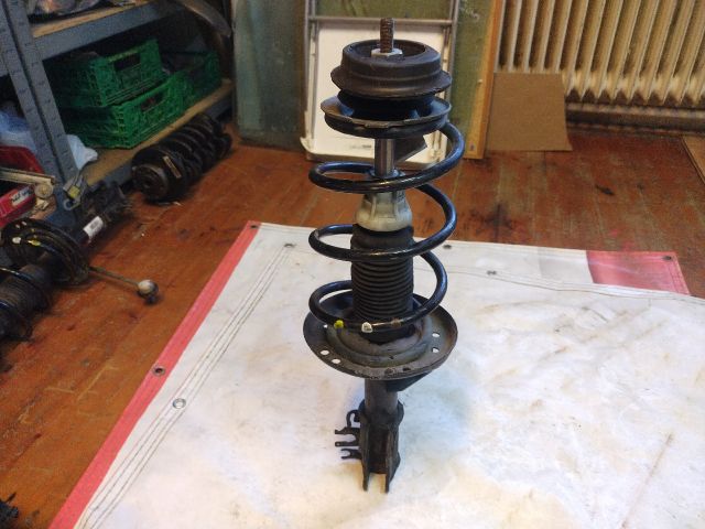 bontott FIAT 500 Bal első Gólyaláb (Lengécsillapító, Rugó)