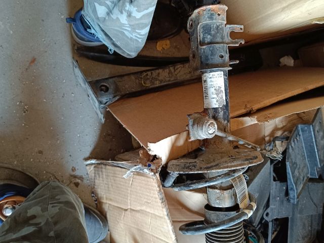 bontott FIAT 500 Bal első Gólyaláb (Lengécsillapító, Rugó)