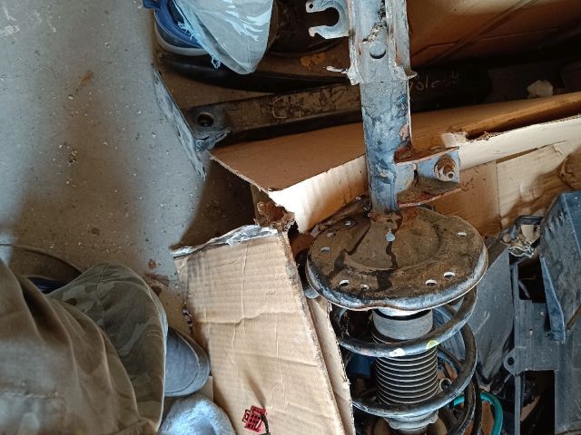 bontott FIAT 500 Bal első Gólyaláb (Lengécsillapító, Rugó)