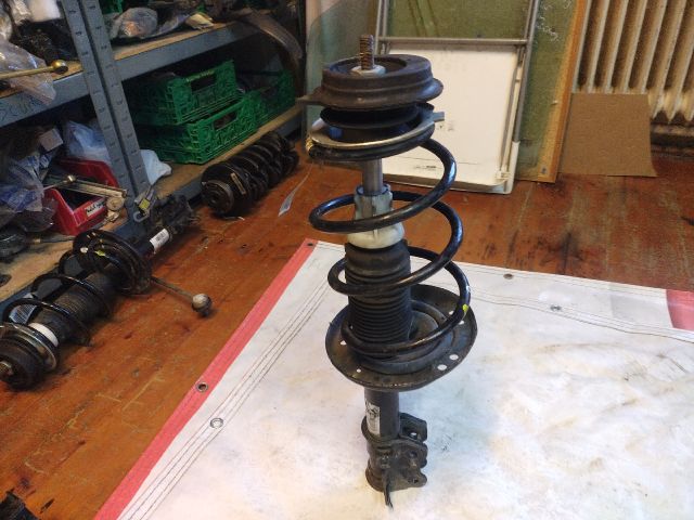 bontott FIAT 500 Bal első Gólyaláb (Lengécsillapító, Rugó)