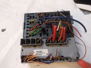 bontott FIAT 500 Biztosítéktábla Motortér