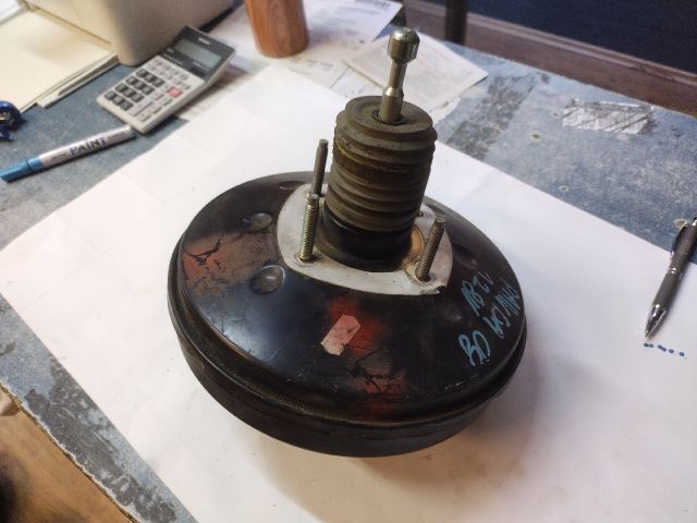 bontott FIAT 500 Fékrásegítő