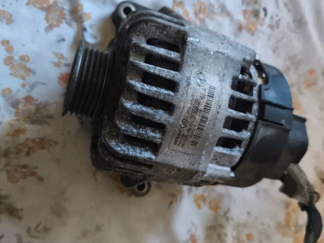 bontott FIAT 500 Generátor