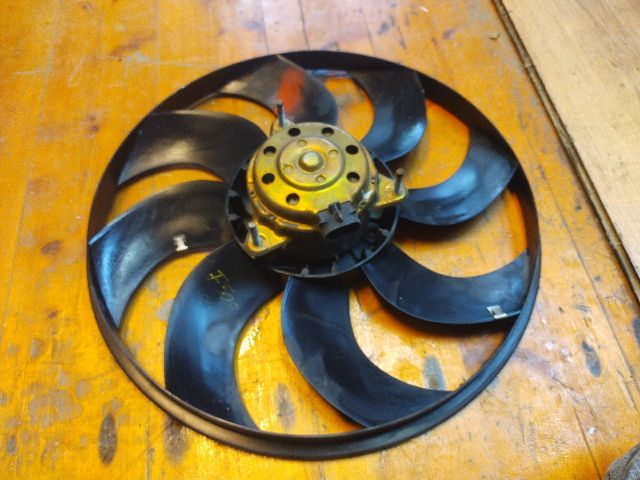 bontott FIAT 500 Hűtőventilátor