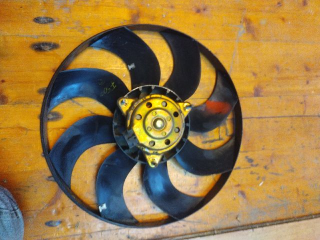 bontott FIAT 500 Hűtőventilátor