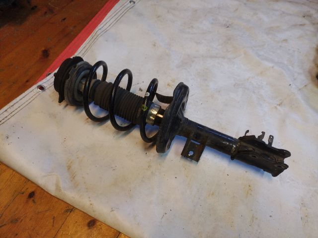 bontott FIAT 500 Jobb első Gólyaláb (Lengécsillapító, Rugó)