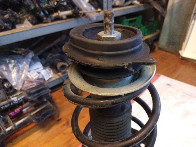 bontott FIAT 500 Jobb első Gólyaláb (Lengécsillapító, Rugó)