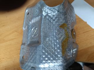 bontott FIAT 500 Leömlő Hővédő Lemez