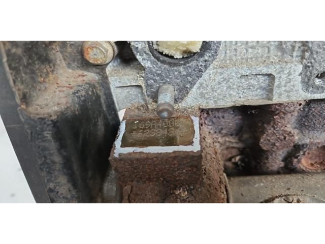 bontott FIAT 500 Motor (Fűzött blokk hengerfejjel)