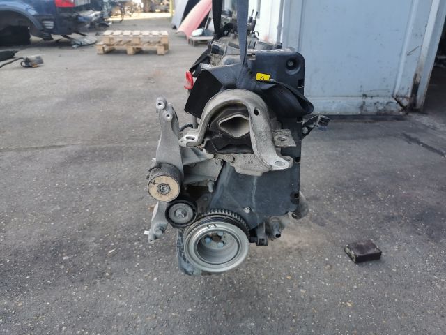 bontott FIAT 500 Motor (Fűzött blokk hengerfejjel)