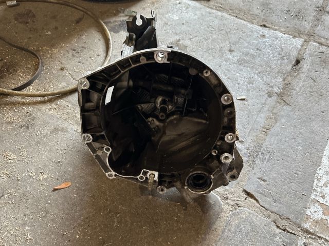 bontott FIAT 500 Váltó (Mechanikus)
