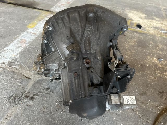 bontott FIAT 500 Váltó (Mechanikus)
