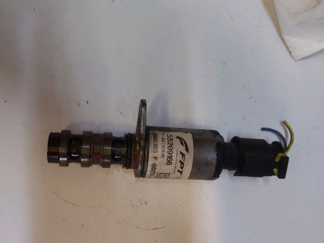 bontott FIAT 500 Vezérműtengely Fordulatszám Jeladó