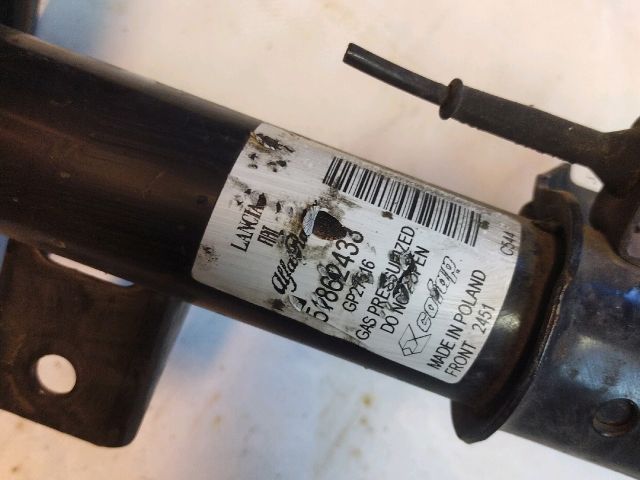 bontott FIAT 500 Bal első Gólyaláb (Lengécsillapító, Rugó)