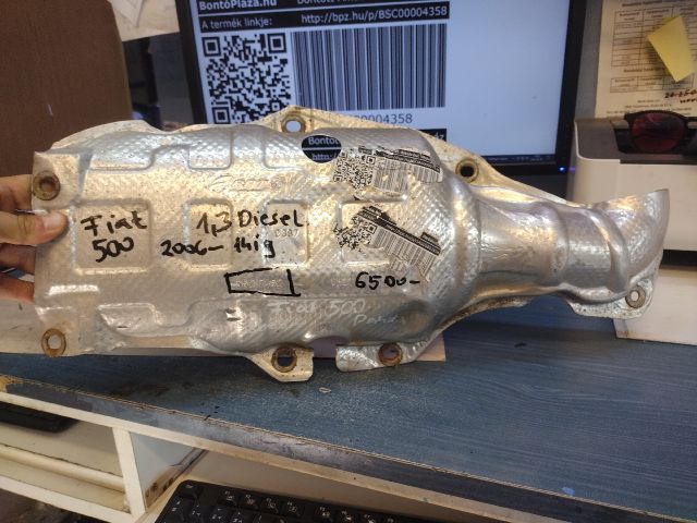 bontott FIAT 500 Katalizátor Hővédő Lemez