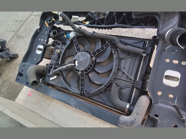 bontott FIAT 500 Komplett Homlokfal (Részeivel)