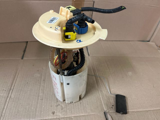 bontott FIAT 500 Üzemanyag Szivattyú