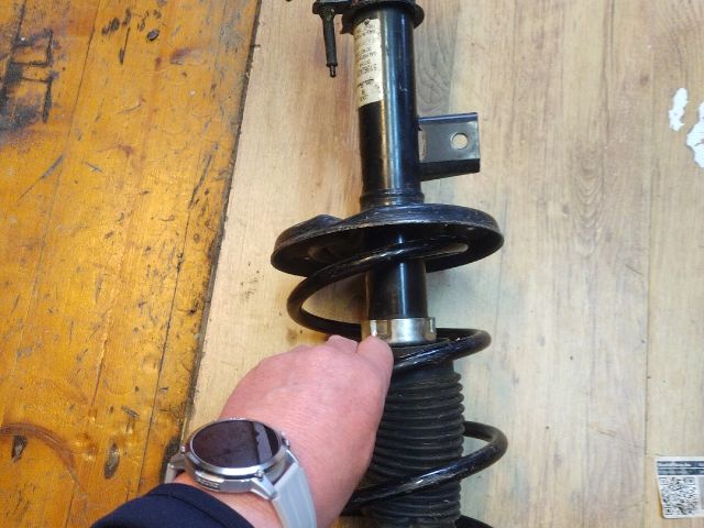 bontott FIAT 500 Bal első Gólyaláb (Lengécsillapító, Rugó)