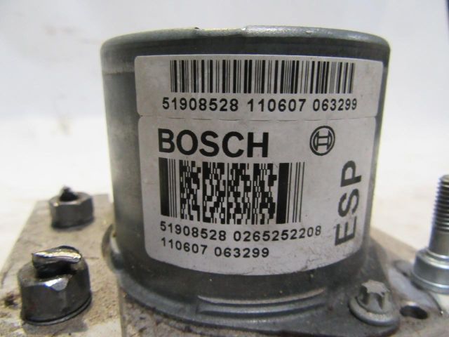 bontott FIAT 500 ABS Kocka