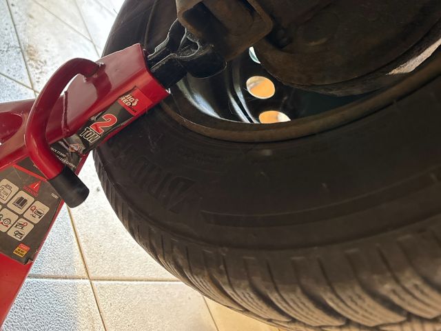 bontott FIAT 500 Acélfelni Gumival (1 db)