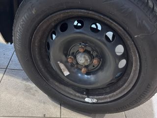 bontott FIAT 500 Acélfelni Gumival (1 db)