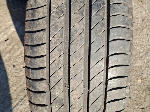 bontott FIAT 500 Alufelni Gumival (1 db)