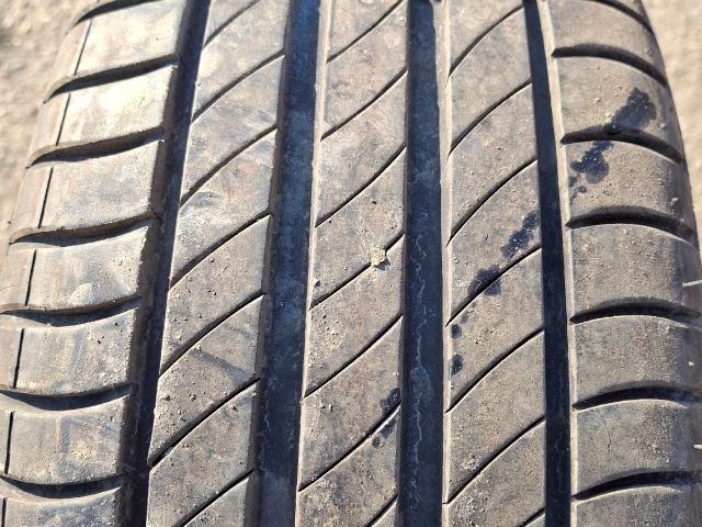 bontott FIAT 500 Alufelni Gumival (1 db)