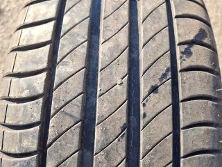 bontott FIAT 500 Alufelni Gumival (1 db)