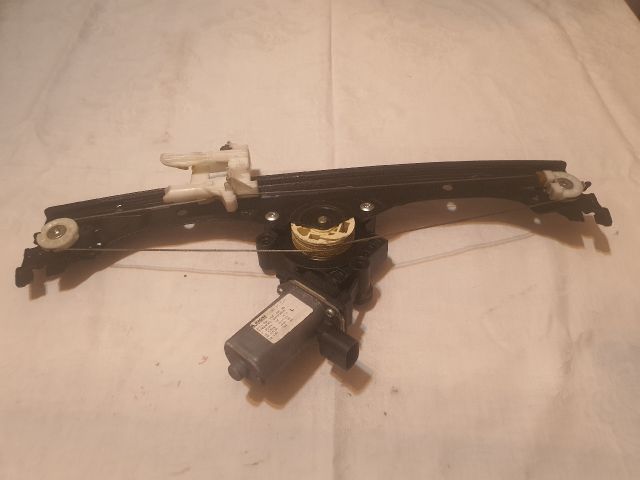 bontott FIAT 500 Bal első Ablakemelő Szerkezet (Elektromos)