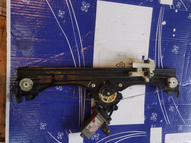 bontott FIAT 500 Bal első Ablakemelő Szerkezet (Elektromos)