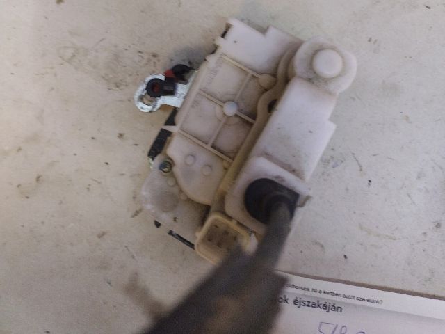 bontott FIAT 500 Bal első Ajtózár