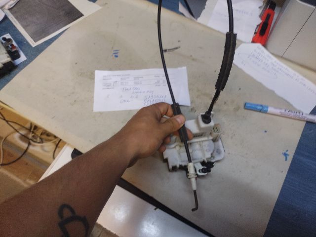 bontott FIAT 500 Bal első Ajtózár