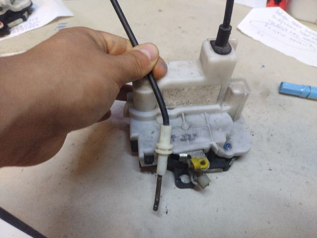 bontott FIAT 500 Bal első Ajtózár