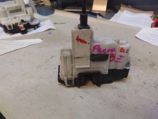 bontott FIAT 500 Bal első Ajtózár