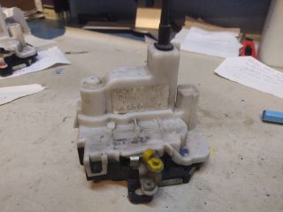 bontott FIAT 500 Bal első Ajtózár