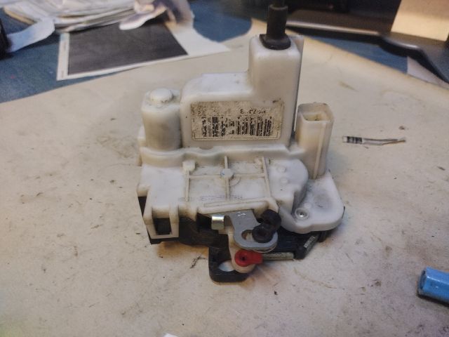 bontott FIAT 500 Bal első Ajtózár