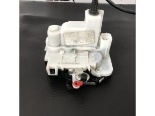 bontott FIAT 500 Bal első Ajtózár