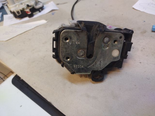 bontott FIAT 500 Bal első Ajtózár